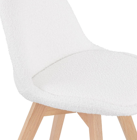 Scandinavische design stoel 'LINETTE' in witte badstof Scandinavische design stoel 'LINETTE' in witte badstof