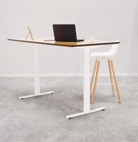 White electric sit/stand desk 'BIONIK' with top in natural wood finish - 150x70 cm