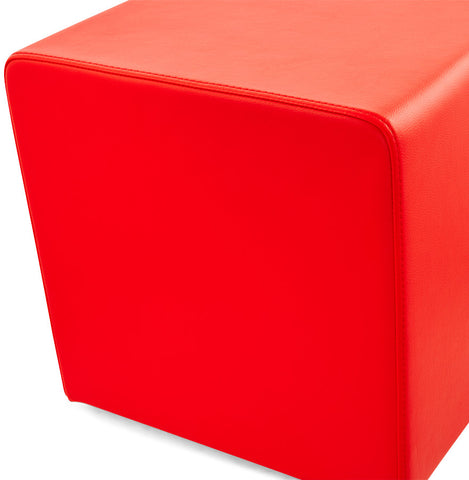 Poef 'CUBE' in rood imitatieleer