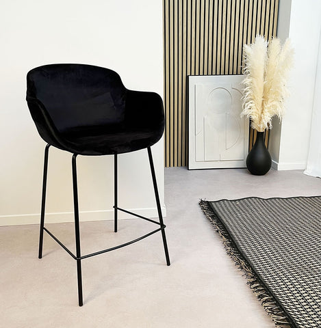 Bar stool 'LARISSA' in black velvet with armrests