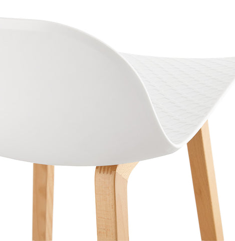 Witte halfhoge kruk 'MAKI MINI' in Scandinavische stijl