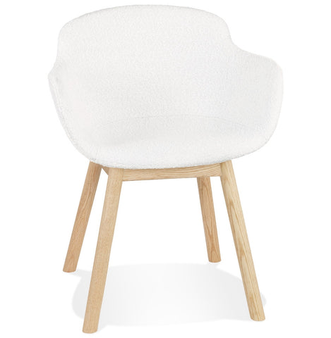 Fauteuil 'MOUTOU' in witte badstof en poten van natuurlijk hout