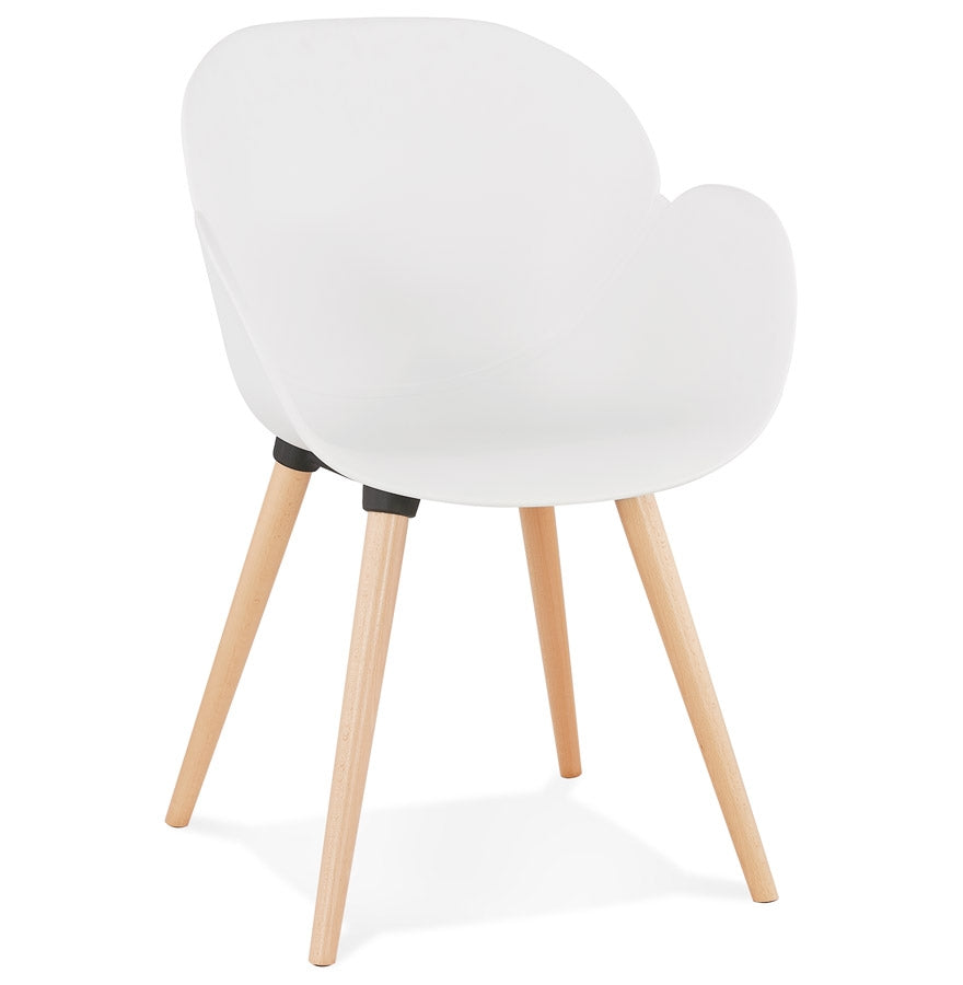 White chair with Scandinavian design 'PICATA' with wooden legs