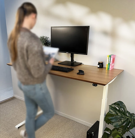 White electric sit/stand desk 'BIONIK' - 180x90 cm